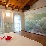 Отель Elliot Osteria E Dormire In Collina