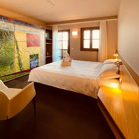 Elliot Osteria E Dormire In Collina Манцано