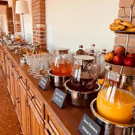 Elliot Osteria E Dormire In Collina Manzano