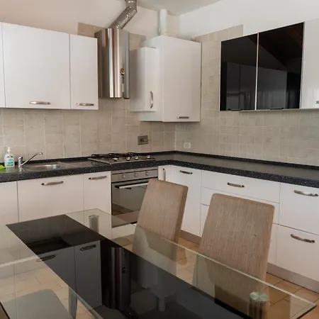 Elliot Osteria E Dormire In Collina Manzano