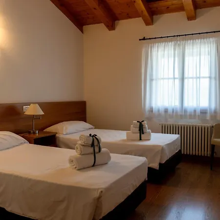 Отель Elliot Osteria E Dormire In Collina Манцано