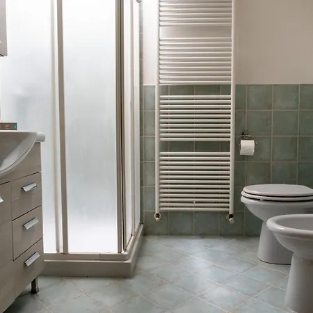 Elliot Osteria E Dormire In Collina 3* Manzano