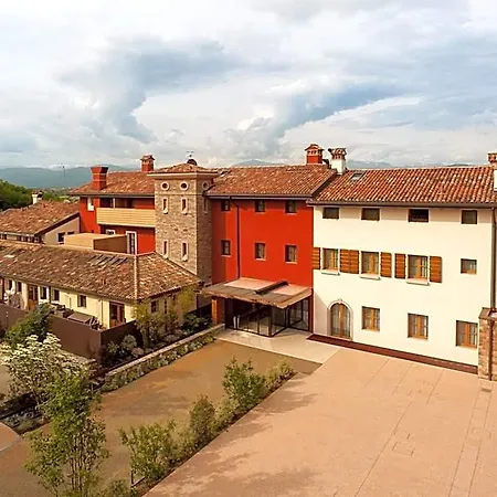 Szálloda Elliot Osteria E Dormire In Collina 3*
