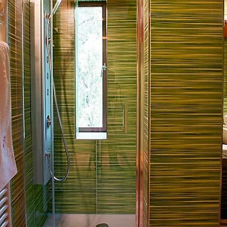 فندق Elliot Osteria E Dormire In Collina