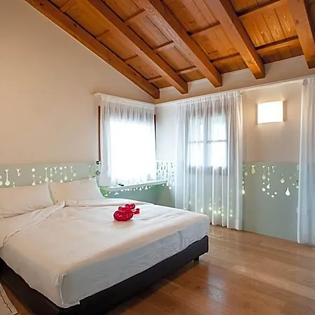 Szálloda Elliot Osteria E Dormire In Collina Manzano