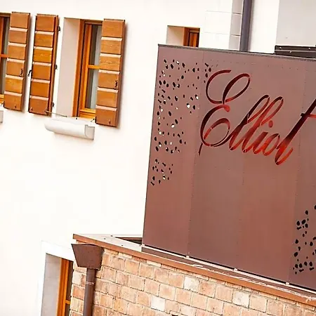 Elliot Osteria E Dormire In Collina Szálloda Manzano