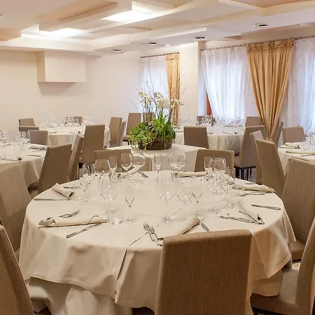 Elliot Osteria E Dormire In Collina