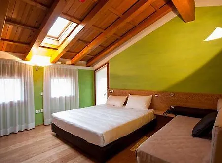 Elliot Osteria E Dormire In Collina Отель