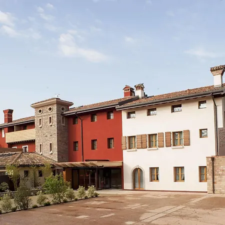 Szálloda Elliot Osteria E Dormire In Collina Manzano