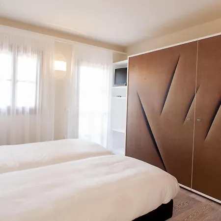 Elliot Osteria E Dormire In Collina 3* 만자노