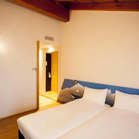 Elliot Osteria E Dormire In Collina מלון