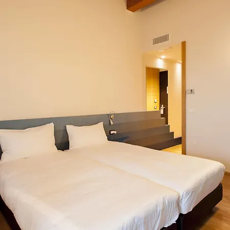 Отель Elliot Osteria E Dormire In Collina