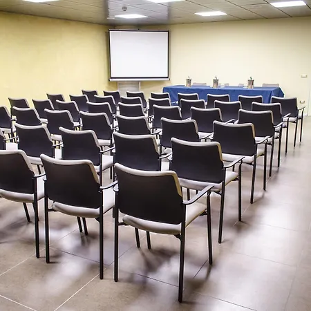 Elliot Osteria E Dormire In Collina 3*