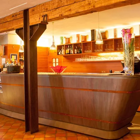 فندق Elliot Osteria E Dormire In Collina