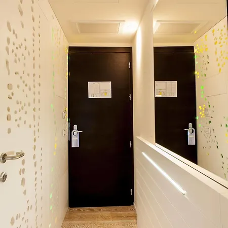 Elliot Osteria E Dormire In Collina 3*