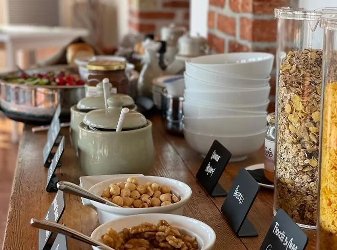 Elliot Osteria E Dormire In Collina فندق 3*