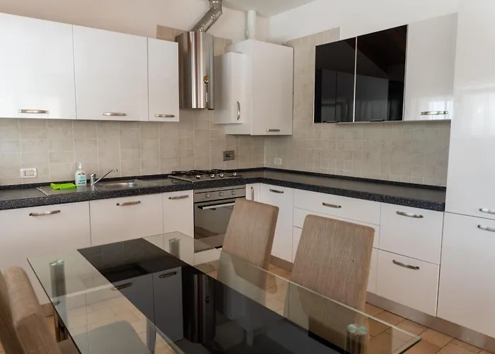 Elliot Osteria E Dormire In Collina Manzano