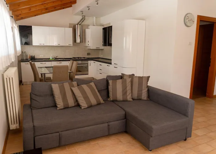 Elliot Osteria E Dormire In Collina فندق