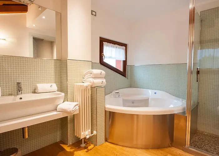 Elliot Osteria E Dormire In Collina فندق Manzano