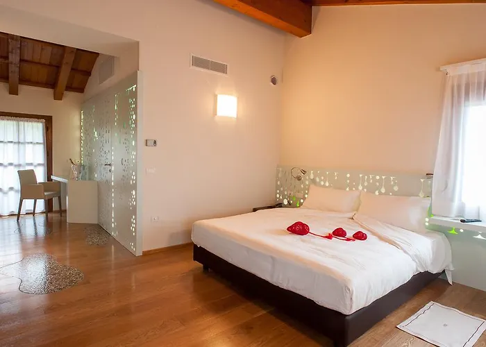 Elliot Osteria E Dormire In Collina فندق