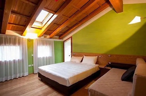 Elliot Osteria E Dormire In Collina فندق