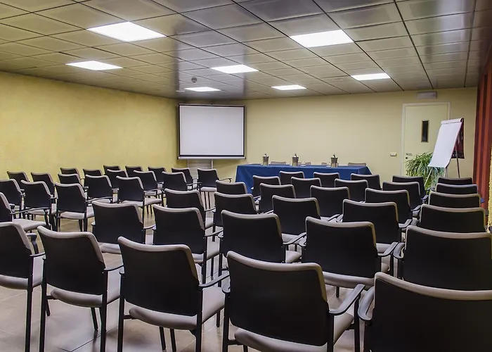 فندق Elliot Osteria E Dormire In Collina Manzano