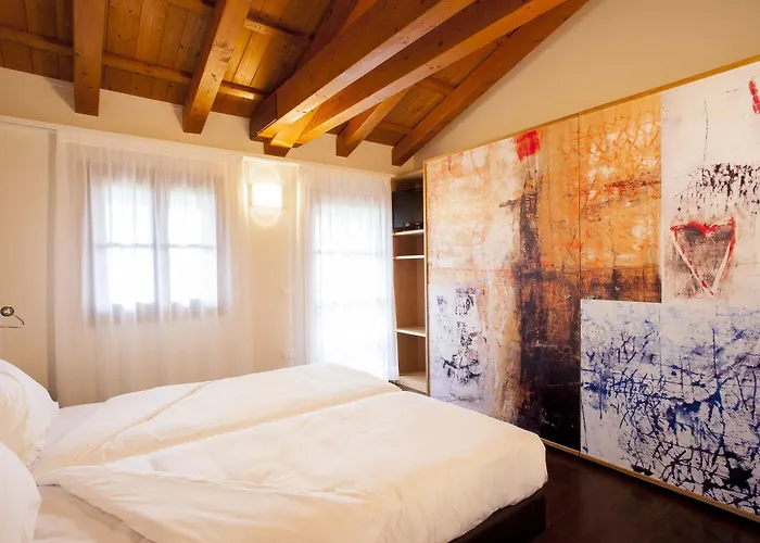 Elliot Osteria E Dormire In Collina