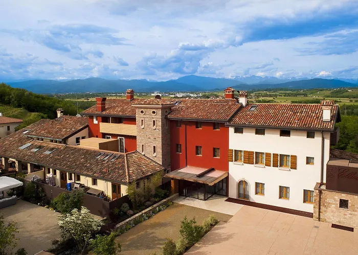 Elliot Osteria E Dormire In Collina فندق